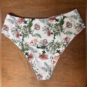 Zaful high rise cheeky bottoms large EUC
